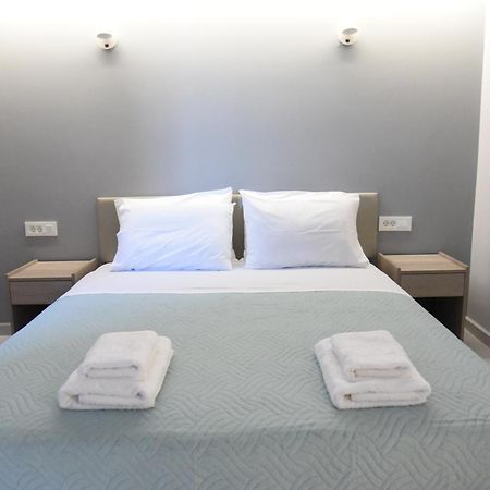Pirgos Deluxe Apartment - Private Parking 基萨莫斯 外观 照片