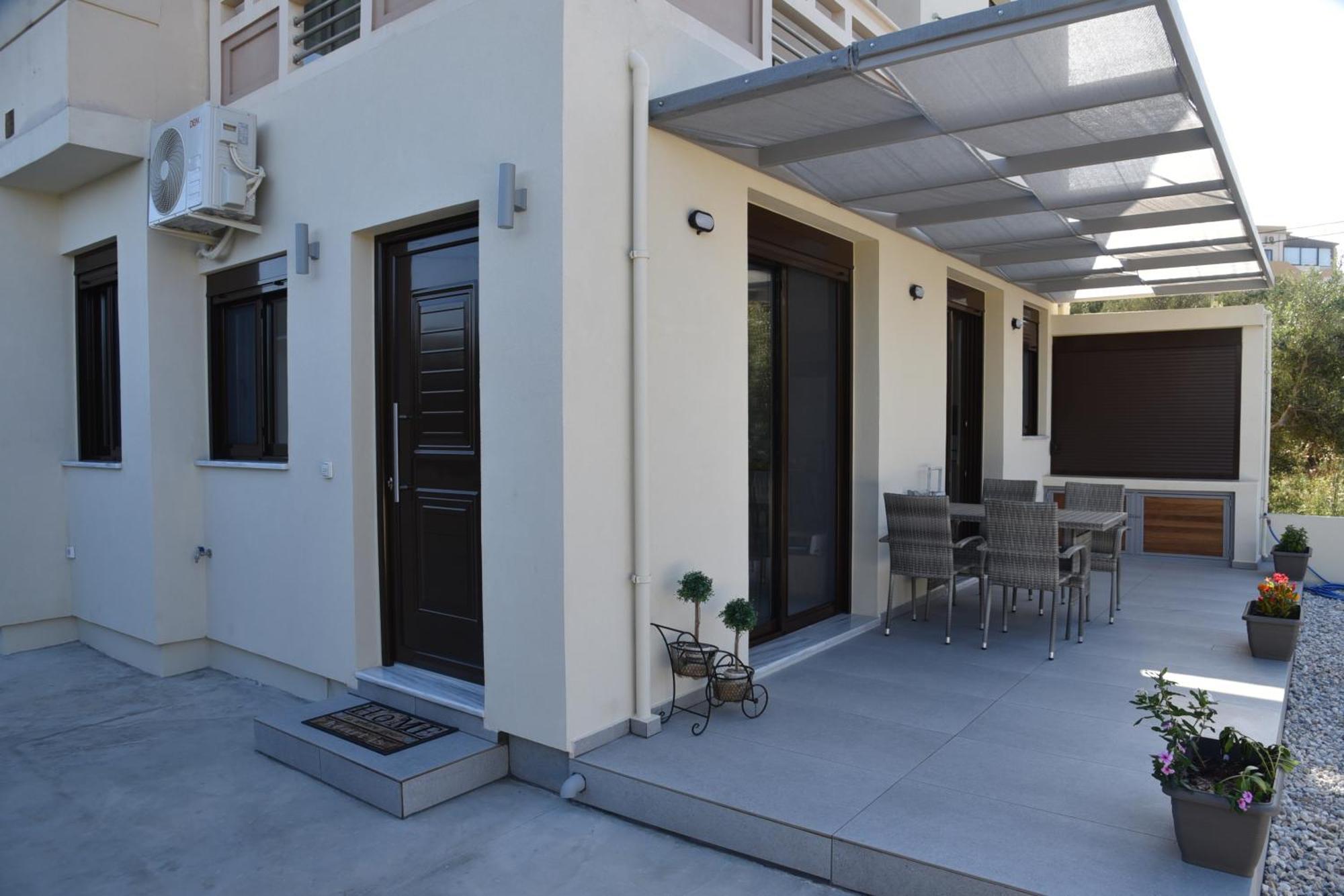 Pirgos Deluxe Apartment - Private Parking 基萨莫斯 外观 照片