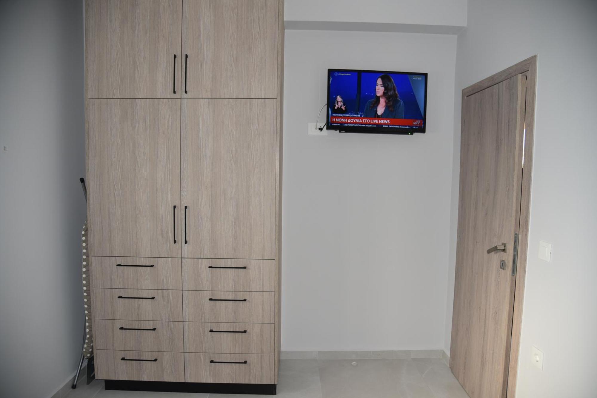 Pirgos Deluxe Apartment - Private Parking 基萨莫斯 外观 照片