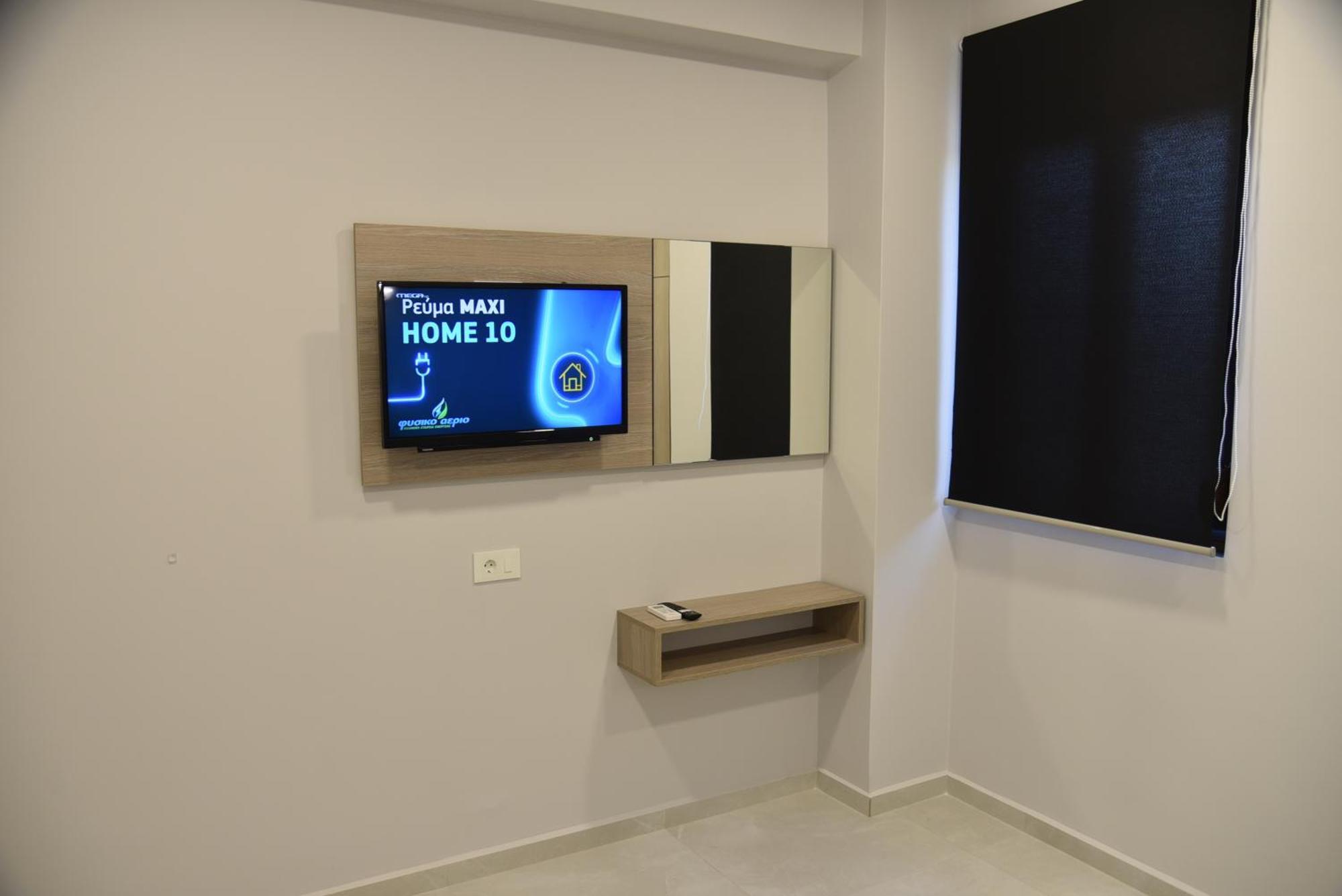 Pirgos Deluxe Apartment - Private Parking 基萨莫斯 外观 照片