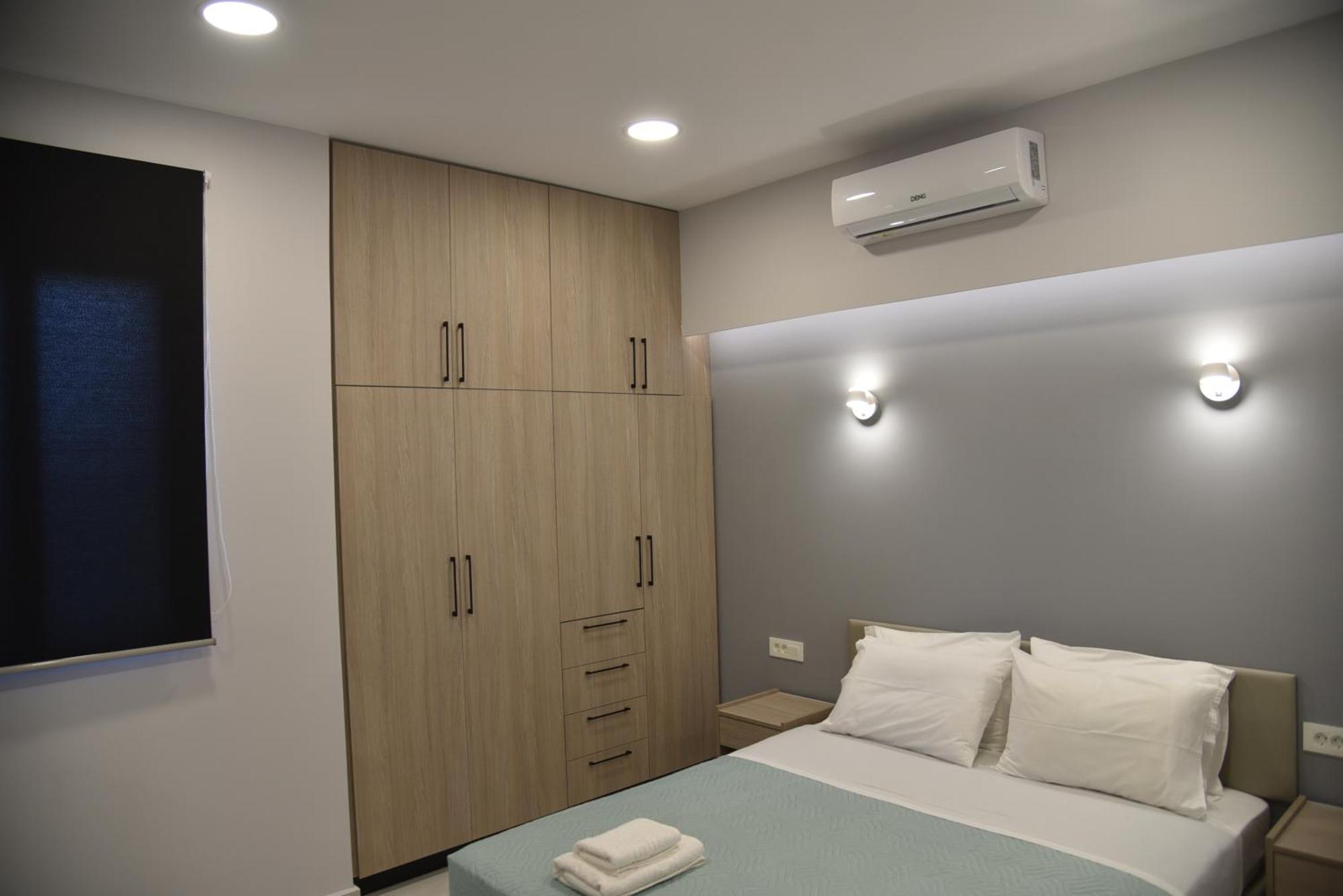Pirgos Deluxe Apartment - Private Parking 基萨莫斯 外观 照片