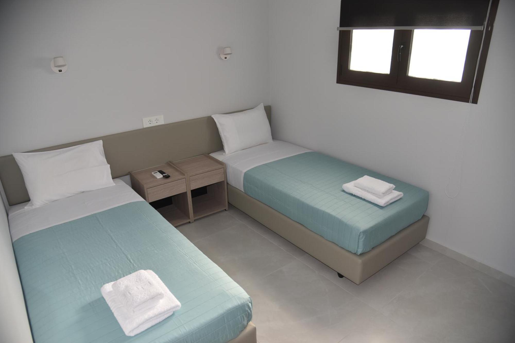 Pirgos Deluxe Apartment - Private Parking 基萨莫斯 外观 照片