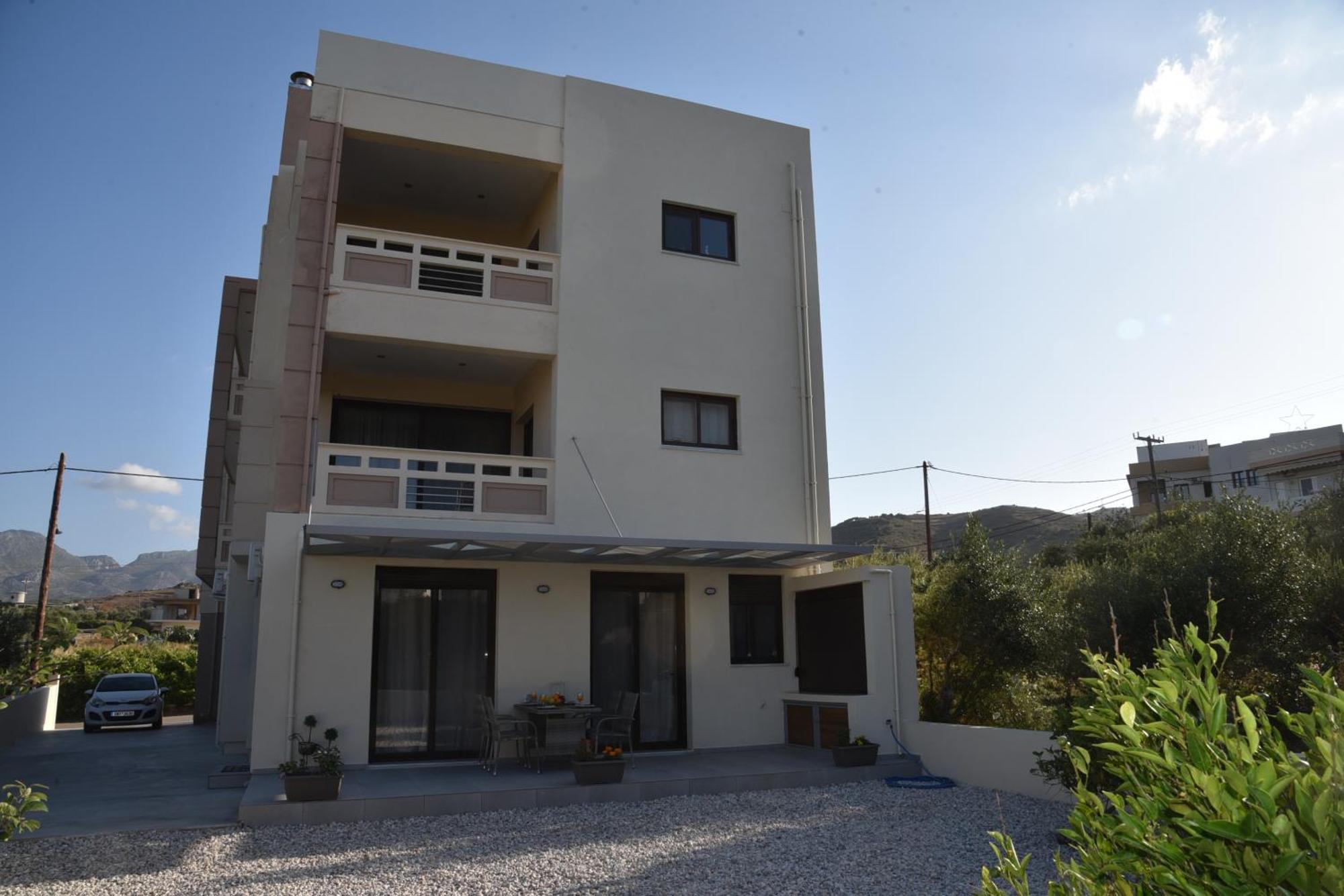 Pirgos Deluxe Apartment - Private Parking 基萨莫斯 外观 照片