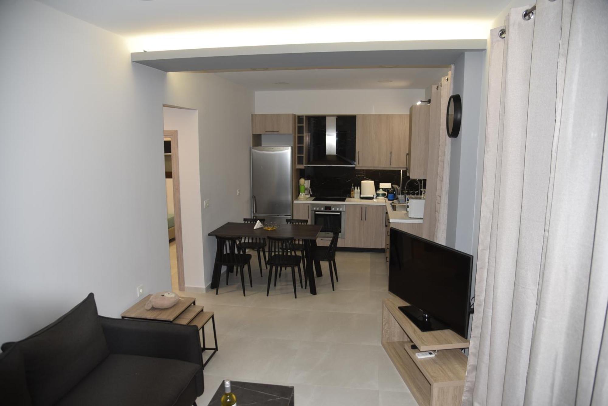 Pirgos Deluxe Apartment - Private Parking 基萨莫斯 外观 照片